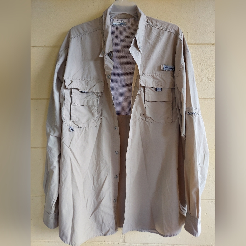 Columbia PFG Fishing Shirt XL Beige/Tan Omni Shade Vented Caped Long Sleeve